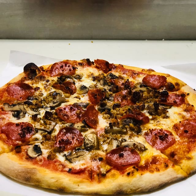 Mupesa Pizza | 18".