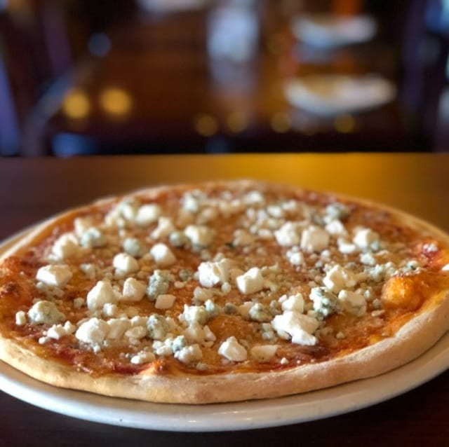 Quattro Formaggi Pizza.