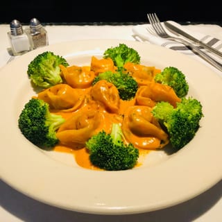 Salmon Tortelloni
