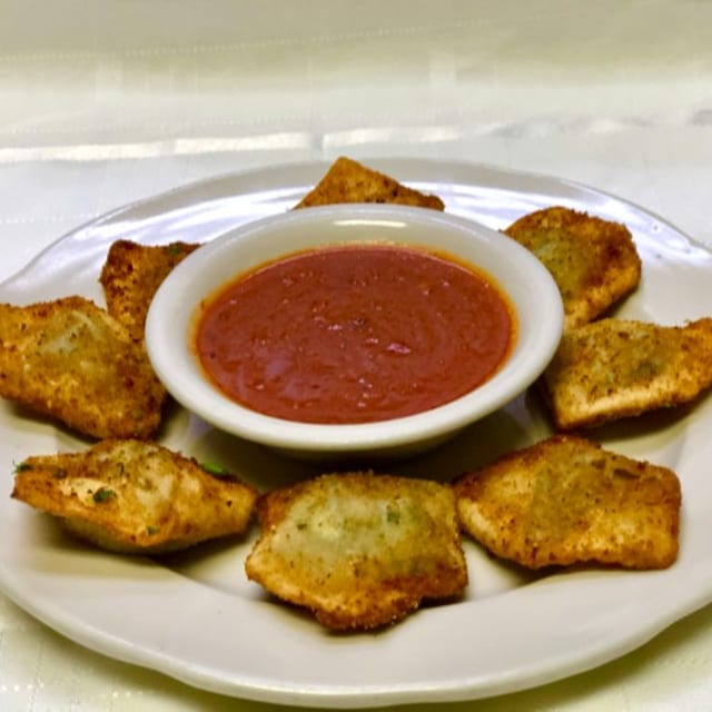 Ravioli Fritti (Fried Ravioli).