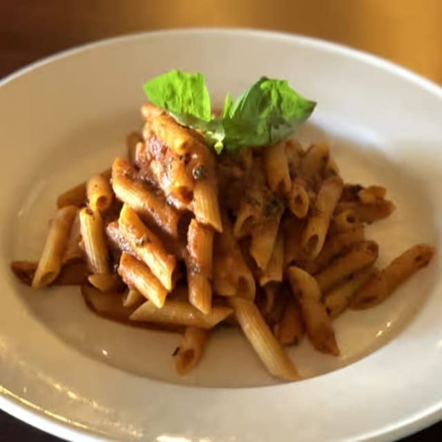 Penne All' Arrabiata (Spicy Sauce).